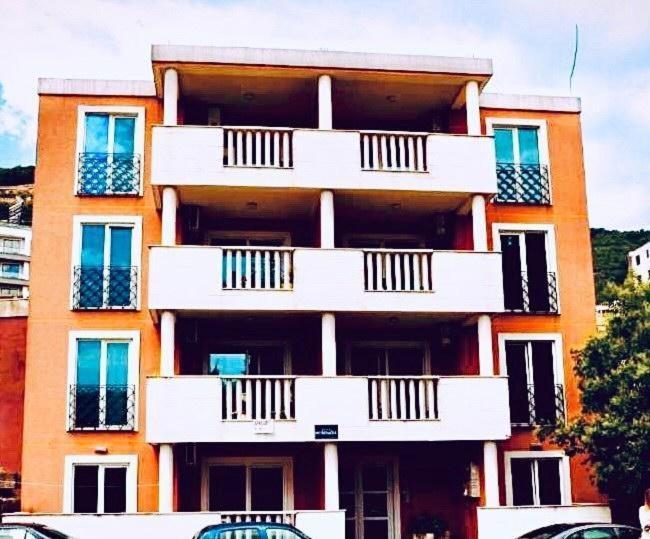 Apartments Chanel บุดวา ภายนอก รูปภาพ